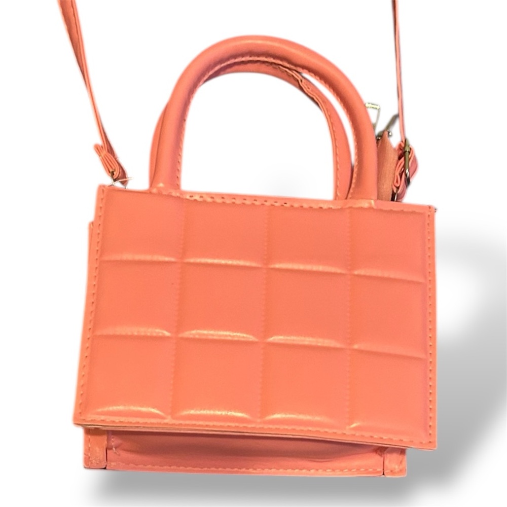 Elegant Pink Quilted Handbag